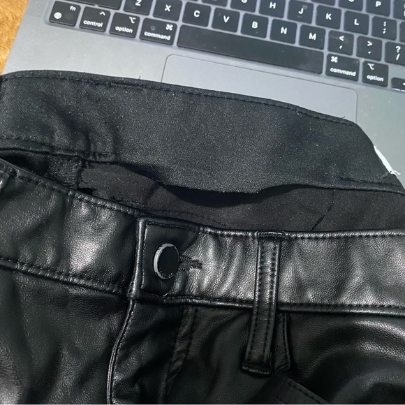 Abercrombie & Fitch The Ankle Straight Ultra High Rise Faux Leather Black 6 Long - Picture 7 of 7